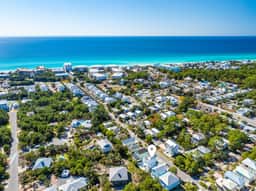 10 Min WalkTo 30A Beach Rooftop View & Cinema